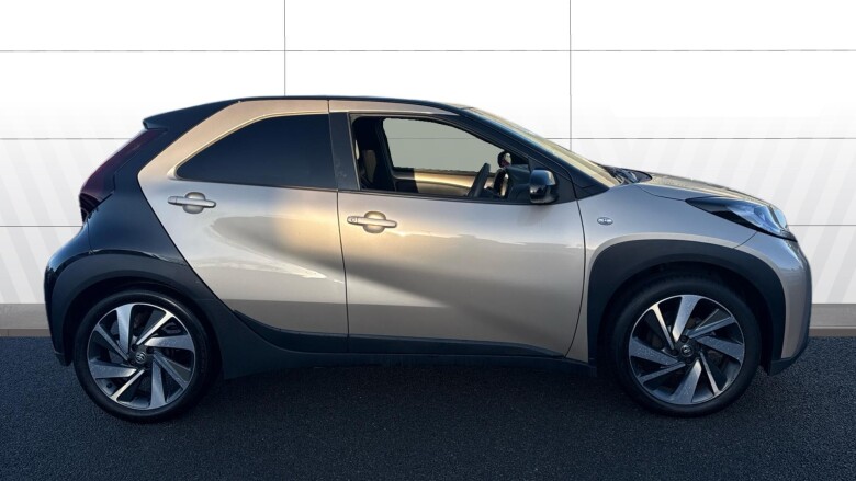 Toyota Aygo X 1.0 VVT-i Edge 5dr Auto Petrol Hatchback